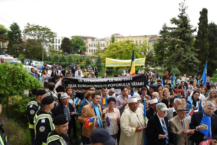FOTO. Alegeri la UDTTMR și marș în memoria victimelor surghiunului. Gelil Eserghep: ”Le mulțumesc atât celor care m-au susținut, cât și celor care m-au contestat”