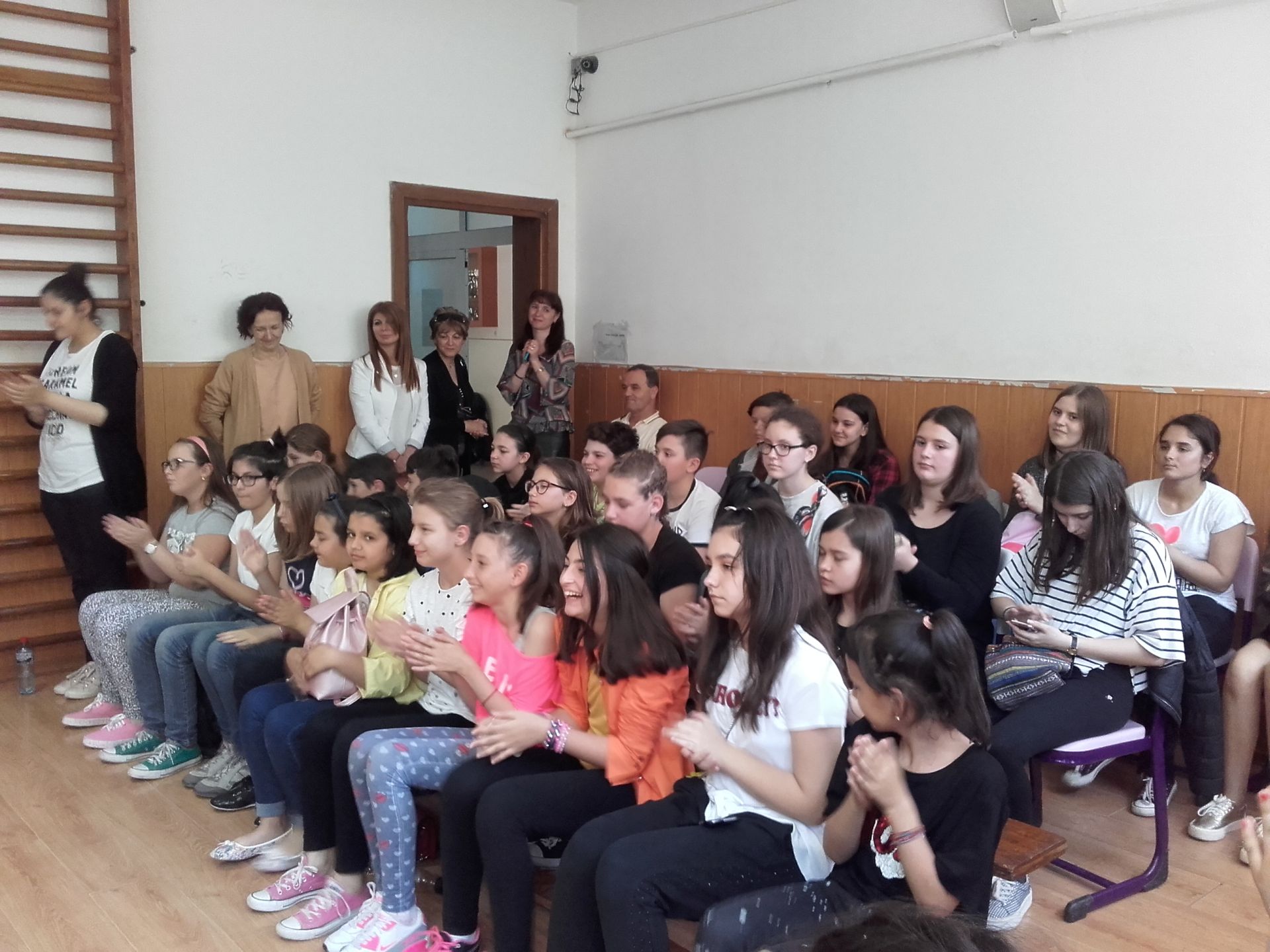 O premieră la Școala ”Gheorghe Țițeica”: lecție interactivă de muzică cu ”Constanța Brass Band”