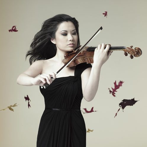 VIDEO. Celebra violonistă Sarah Chang, în PREMIERĂ ABSOLUTĂ la Constanţa