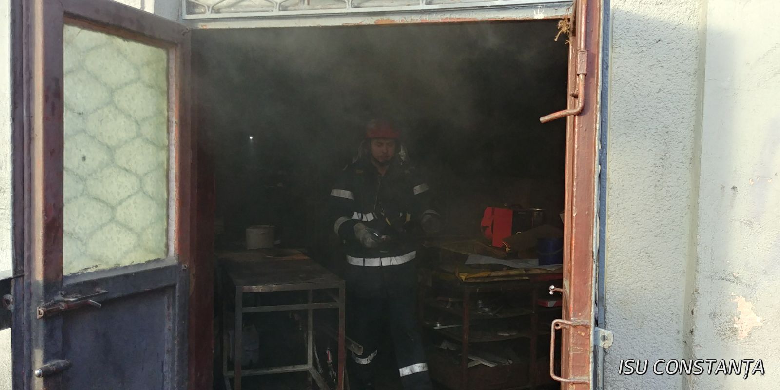 VIDEO. Incendiu pe strada Atelierelor din Constanța