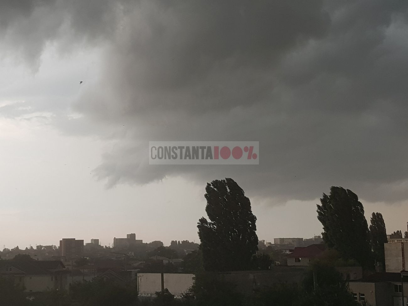 Se strică vremea în Constanța. Avertizare de furtună