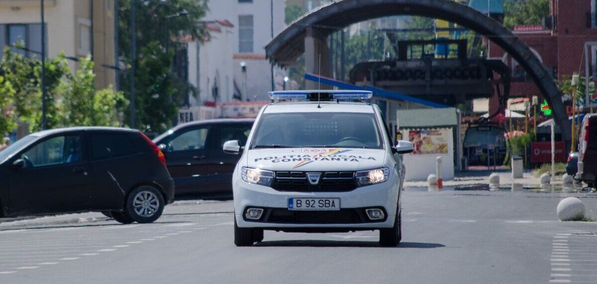 Primăria Constanța spune că polițiștii locali au „nevoie urgentă de autoturisme”. Ce vrea să închirieze