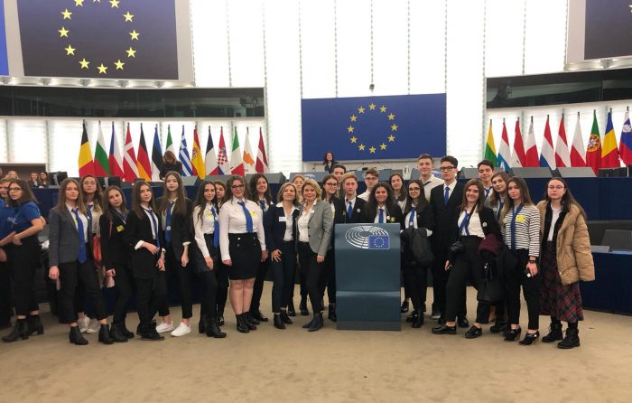 Colegiul Național „Mihai Eminescu”, Constanța a reprezentat România la Parlamentul European Strasbourg