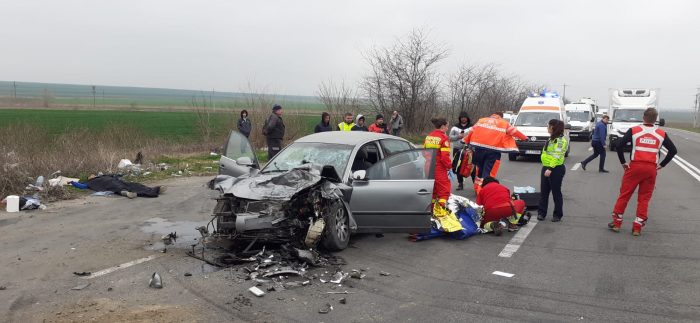FOTO VIDEO Accident rutier grav în dreptul Aeroportului Mihail Kogălniceanu