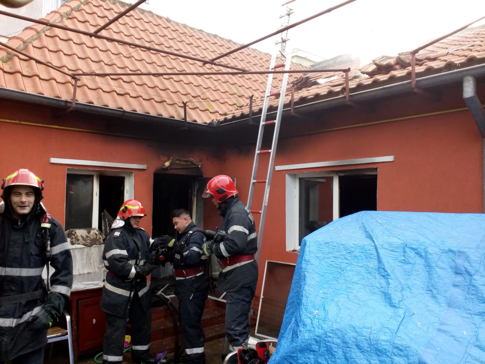 Incendiu în Constanța. Pompierii au intervenit prompt FOTO VIDEO