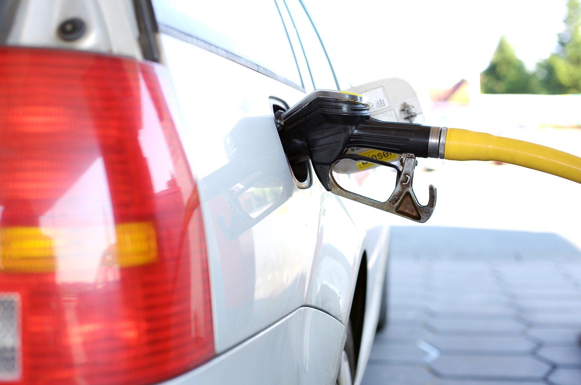 Rompetrol, OMV Petrom, MOL şi Gazprom spun că nu există riscul unei „creșteri importante” a prețurilor la benzină și motorină