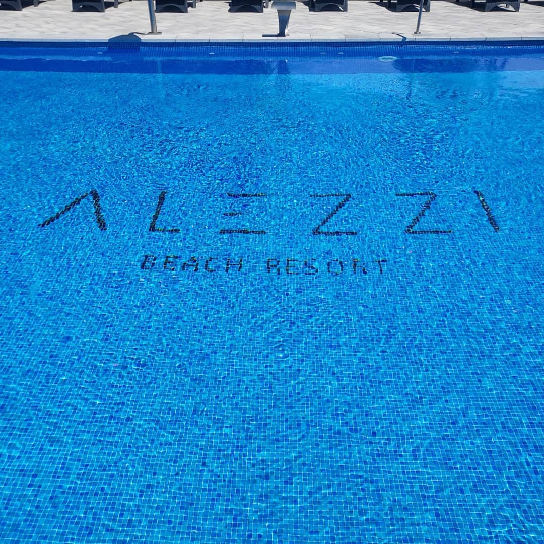 6 minori, intoxicați cu clor în piscina Alezzi Beach Resort din Mamaia Nord