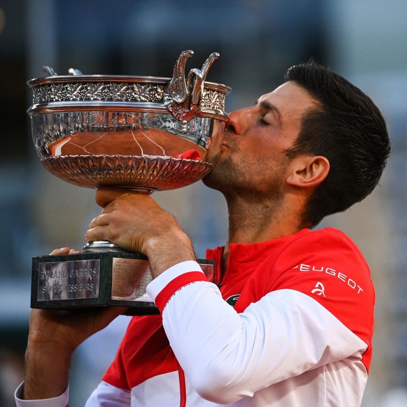 Gest superb făcut de Novak Djokovici după ce a câștigat finala de la Roland Garros