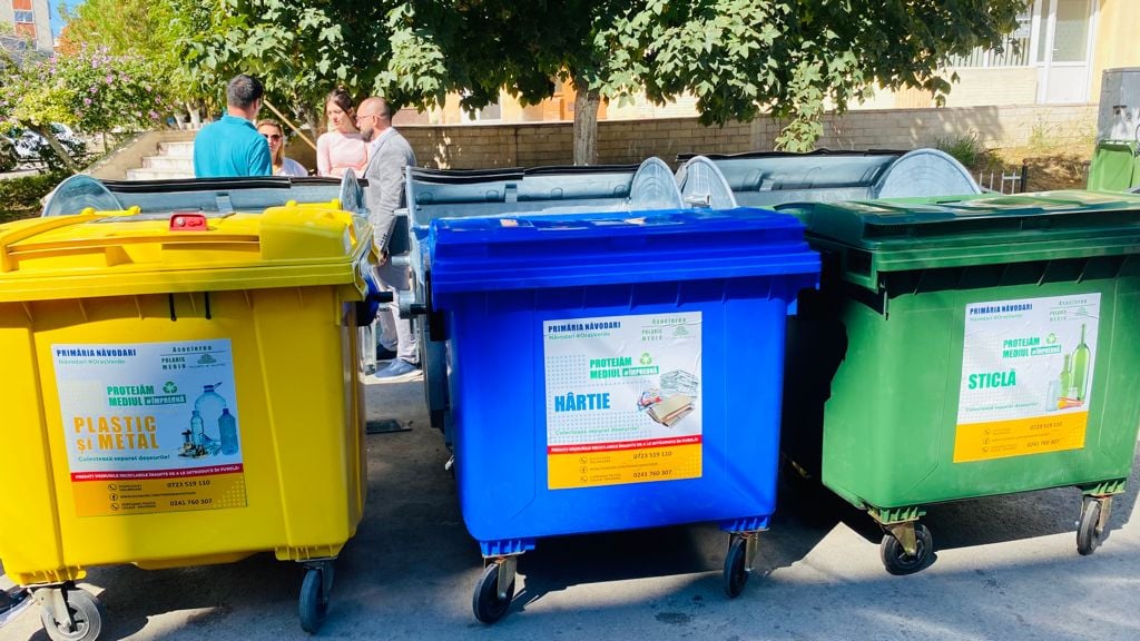 Polaris schimbă toate containerele de deșeuri în zonele de blocuri din Năvodari