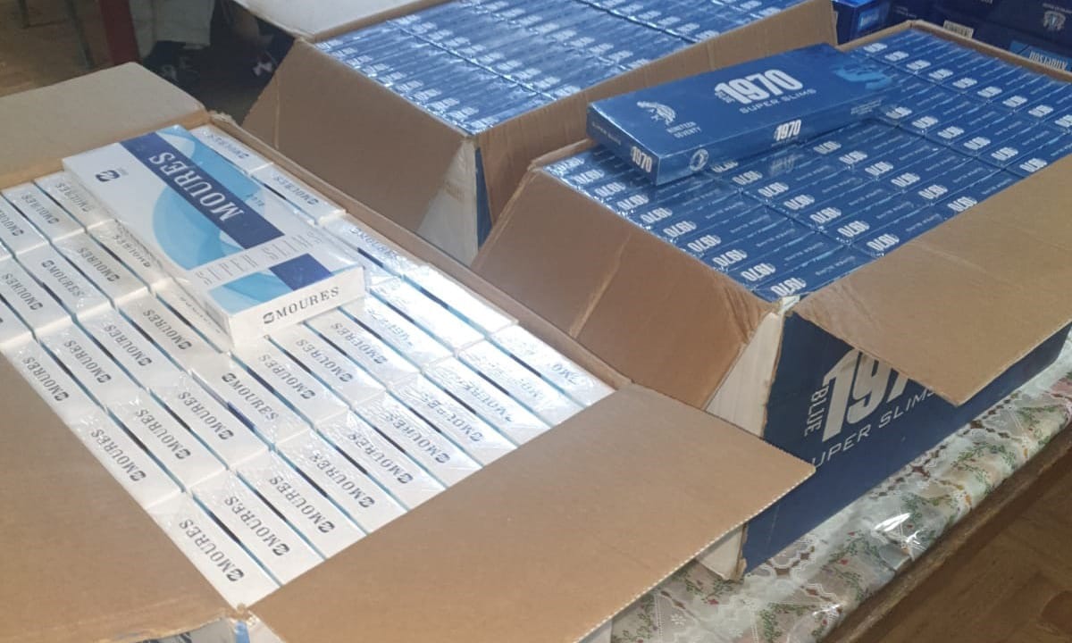 Peste 2.500 de pachete de țigări de contrabandă, depistate la bordul unei nave în Portul Constanța