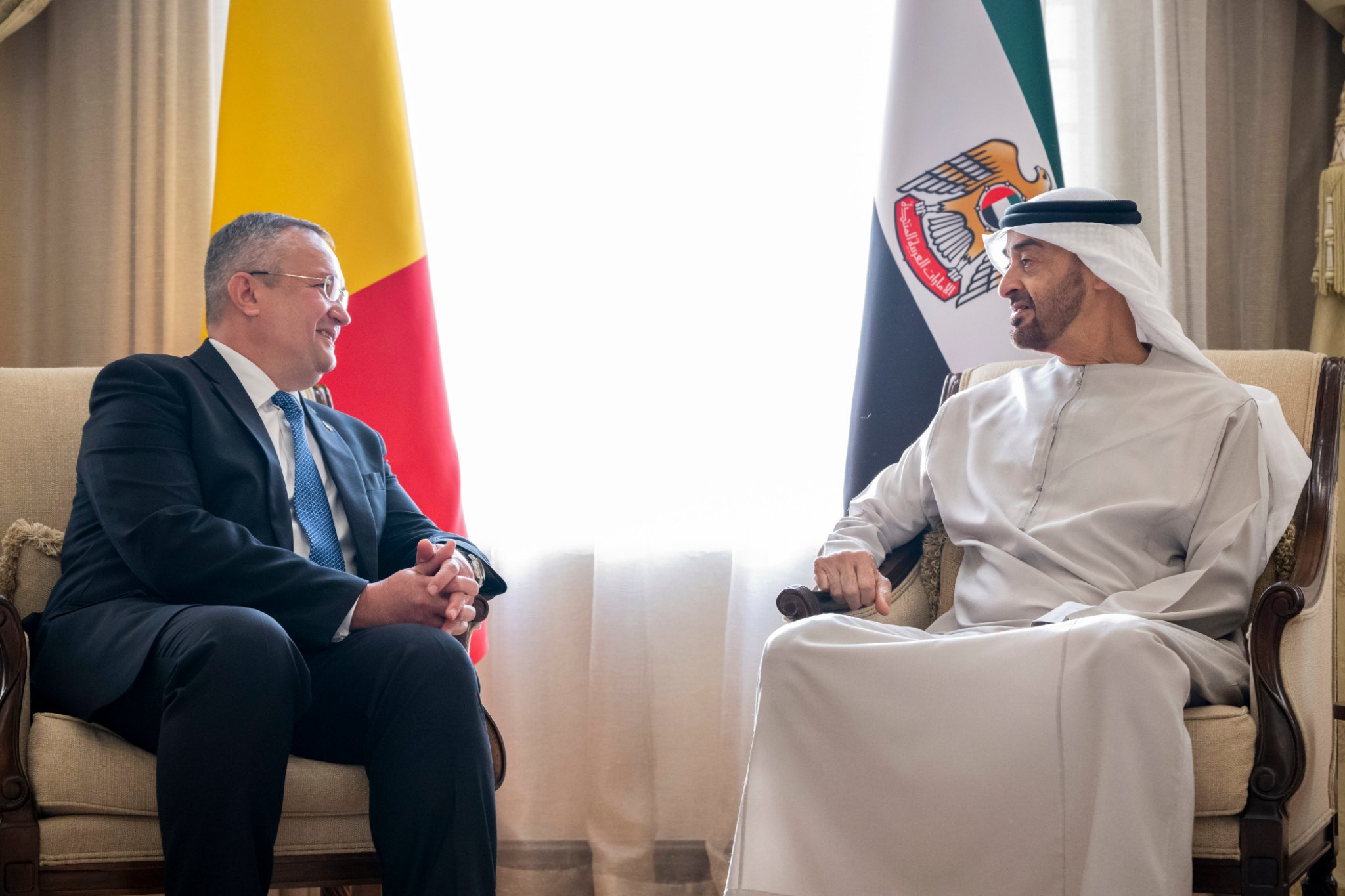 Prim-ministrul României a fost în Emiratele Arabe Unite „pentru soluții privind diversificarea resurselor de aprovizionare cu petrol și gaze”