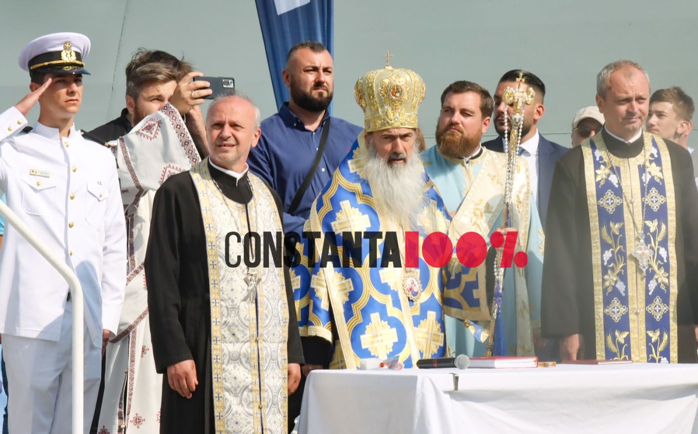 Arhiepiscopia Tomisului așteaptă explicații oficiale după ce organizatorii Zilei Marinei i-au tăiat microfonului lui IPS Teodosie