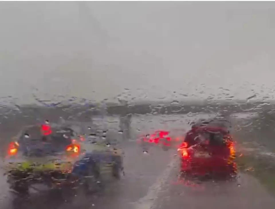 Ploaie torențială pe Autostrada Constanța – București