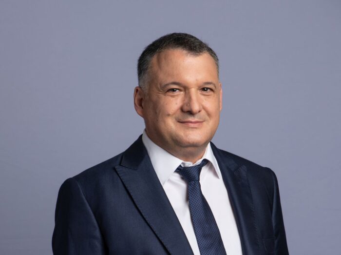 Bogdan Huțucă anunță investiții cu 20% mai mari în spitale. „Este o zi fericită pentru România”
