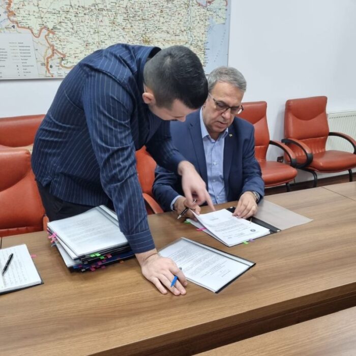 Primarul Constanței a semnat 10 contracte de reabilitare a unor școli și imobile prin PNRR în valoare de 75 milioane lei