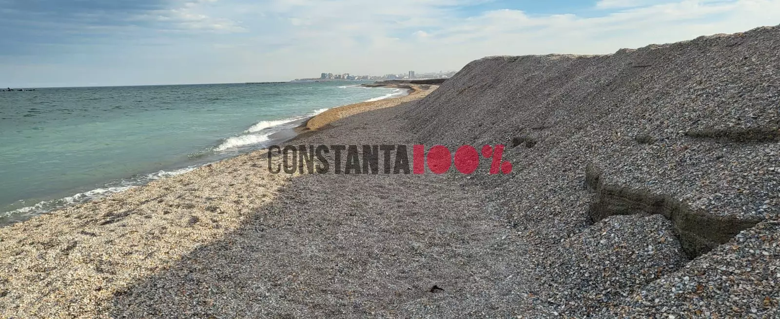 Zid de nisip pe plajele din Mamaia. Specialiștii spun că este un fenomen normal VIDEO